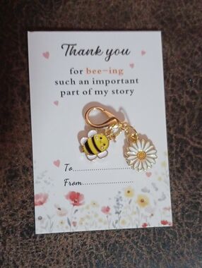 4/$30 New Cute Bee and Daisy Charm